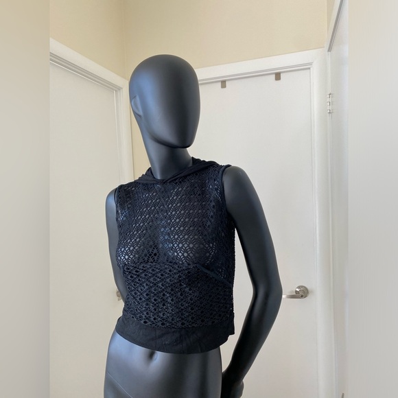 Parisian Retro Net Vest with Hoodie - Picture 2 of 7